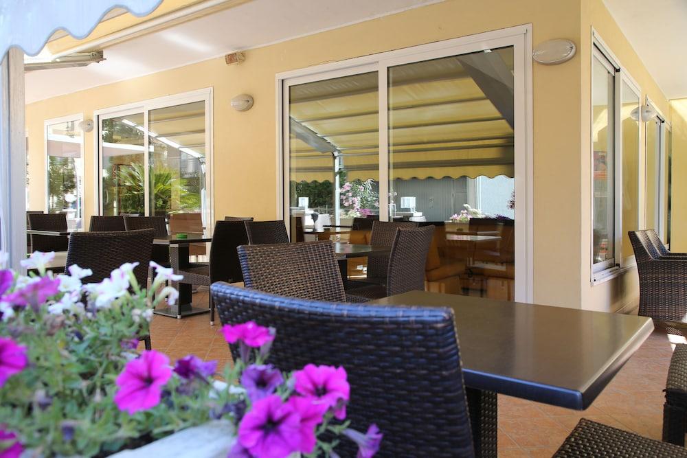 Hotel Elisir Rimini Exterior photo